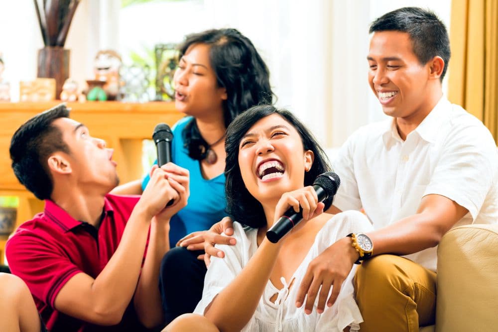 Platonic Relationship - A group of friends enjoying a joyous moment together.