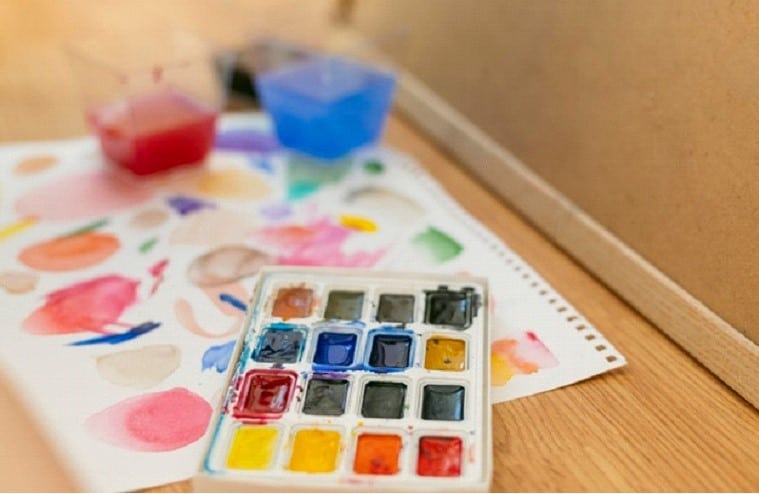 Arts are a good way to engage the elderly in fun and hands-on activity.